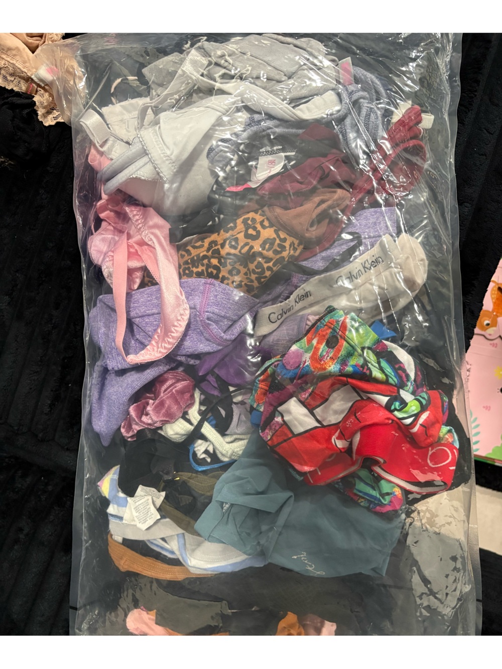 20+ pairs of women’s pink/aerie panties